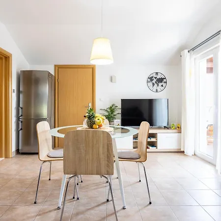 Apartment Dreams Of *