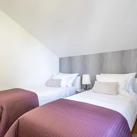 Apartment Dreams Of Bol