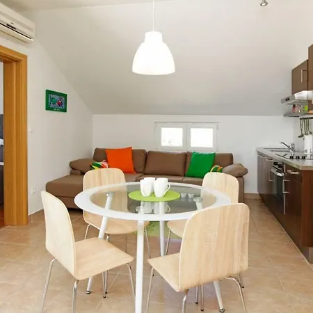 Dreams Of Apartment *